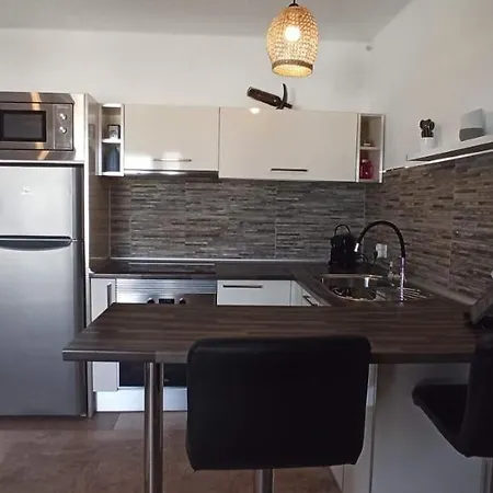 Apartment Paraiso Iii - Pool & Sea View - Good Wifi- Loma *